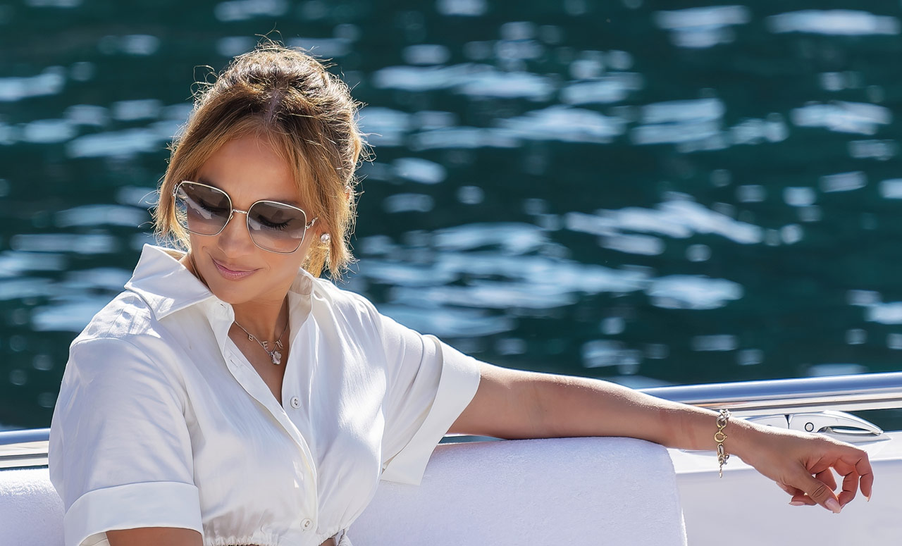 Jennifer Lopez Reunites With Matt Damon At TIFF, Says She ‘Enjoyed Spending Time’ With Him