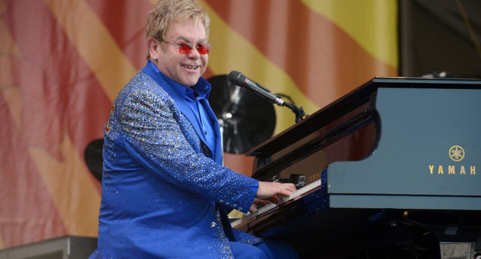 Elton John’s Heartbreaking Battle with Blindness