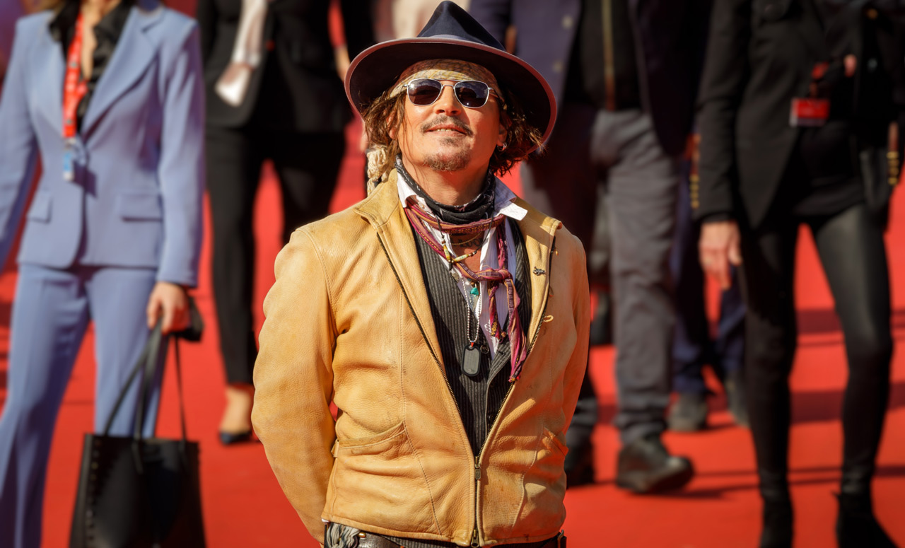 Johnny Depp Issues Urgent Warning to Fans About “Fake Depp” Scams