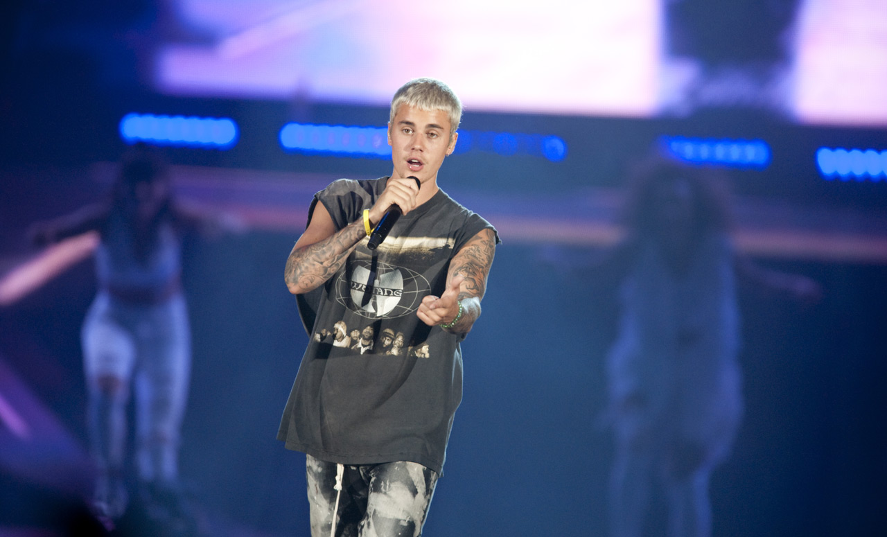 Justin Bieber Sends Message To Worried Fan