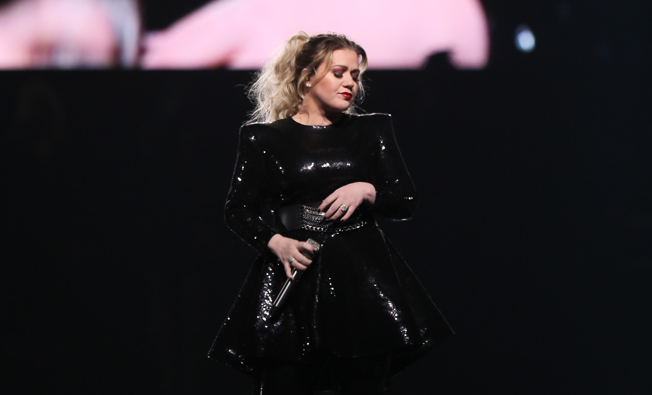 Kelly Clarkson Reignites the Las Vegas Stage with New Residency Dates