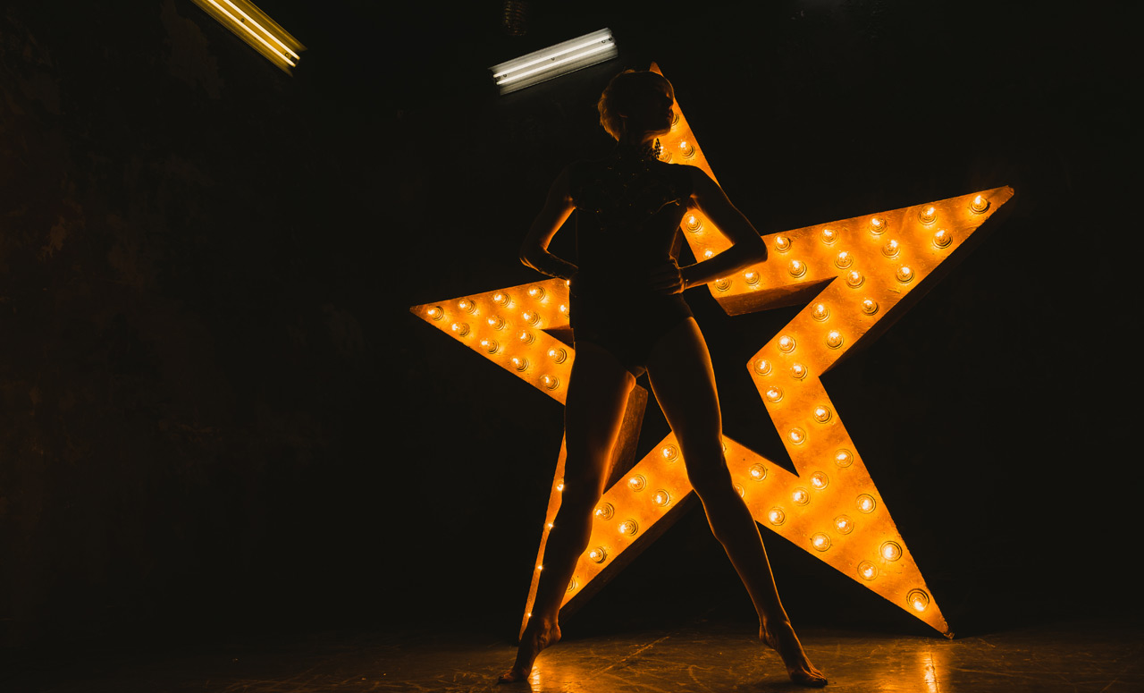 Whitney Leavitt’s 2026 Glow-Up — From Reality TV to Holiday Romance Star