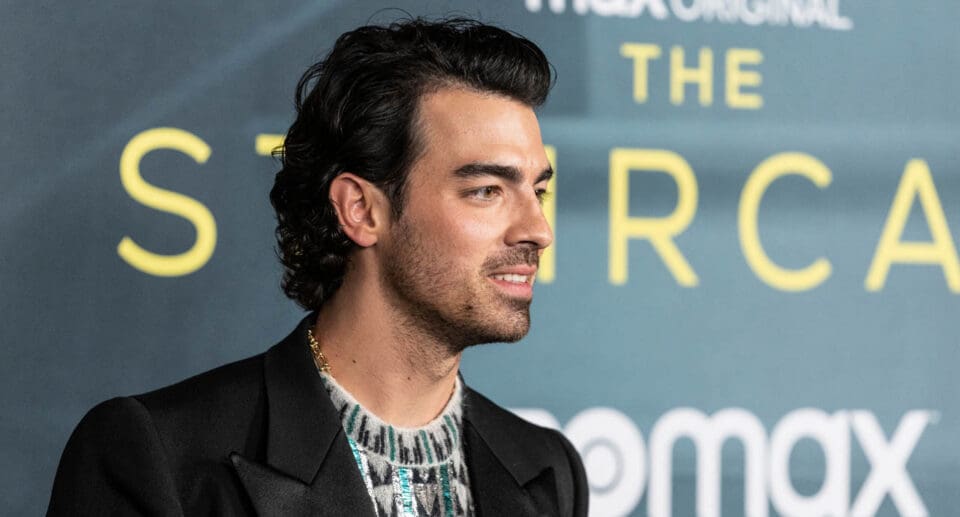 Joe Jonas & Tatiana Gabriela: Instagram Official!